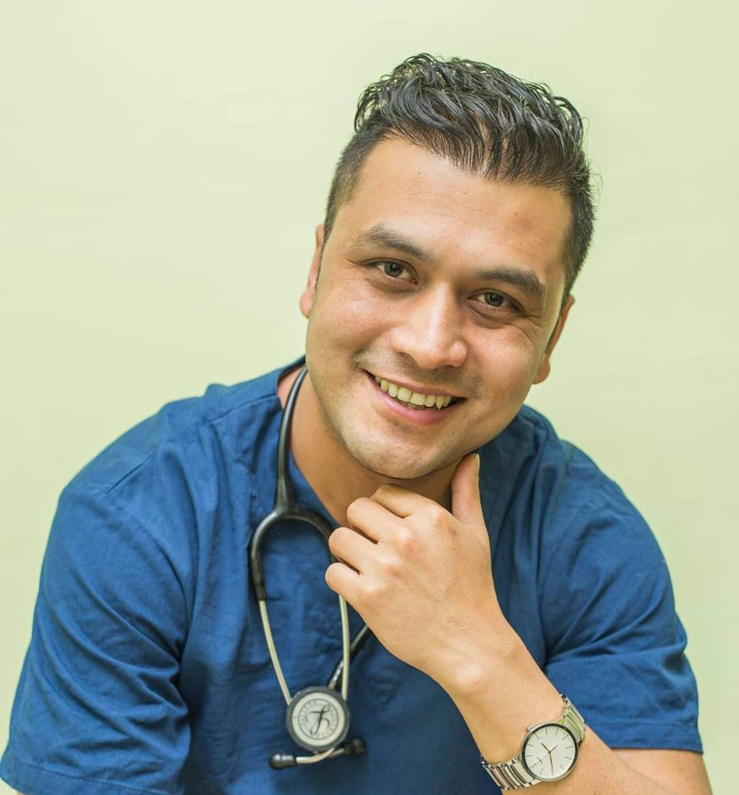 छाला रोग विशेषज्ञ डा. रुपक घिमिरे ।