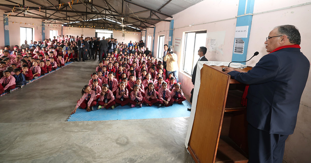 सहिद स्मृति विद्यालयलाई अनुदान बढाइन्छ : प्रधानमन्त्री