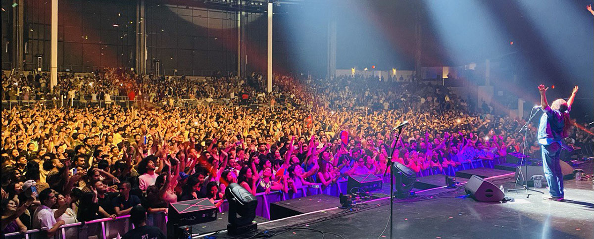 05-Nepathya-performing-to-a-packed-house-in-Dallas.-1724654924.jpg