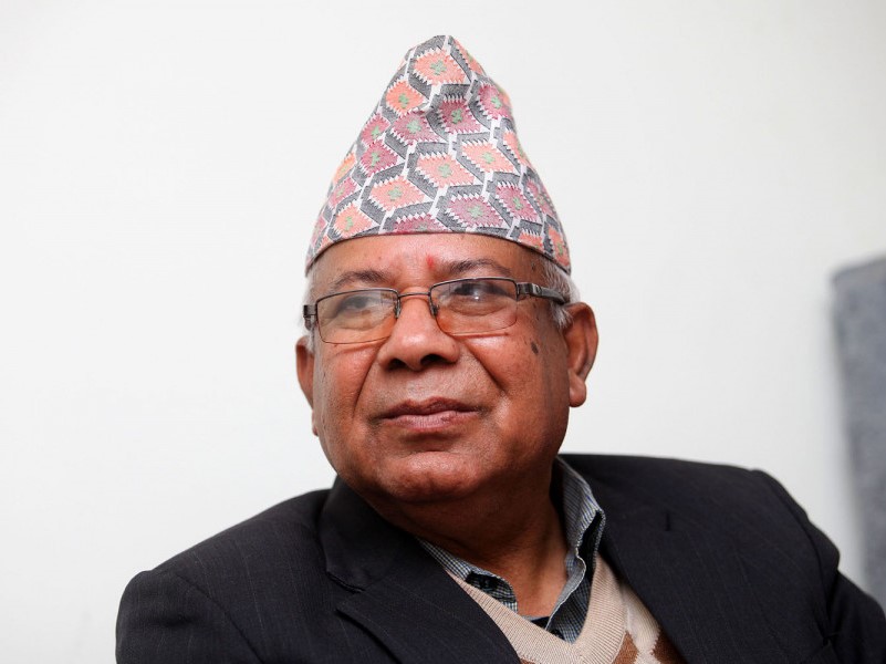 नेविसंघको रिले अनशनमा पुगे पूर्वप्रधानमन्त्री नेपाल