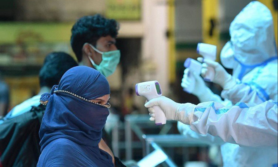 दोस्रो लहरको  ‘हटस्पट’ बनेको भारतमा एकैदिनमा थपिए ३ लाख ८२ हजार संक्रमित 
