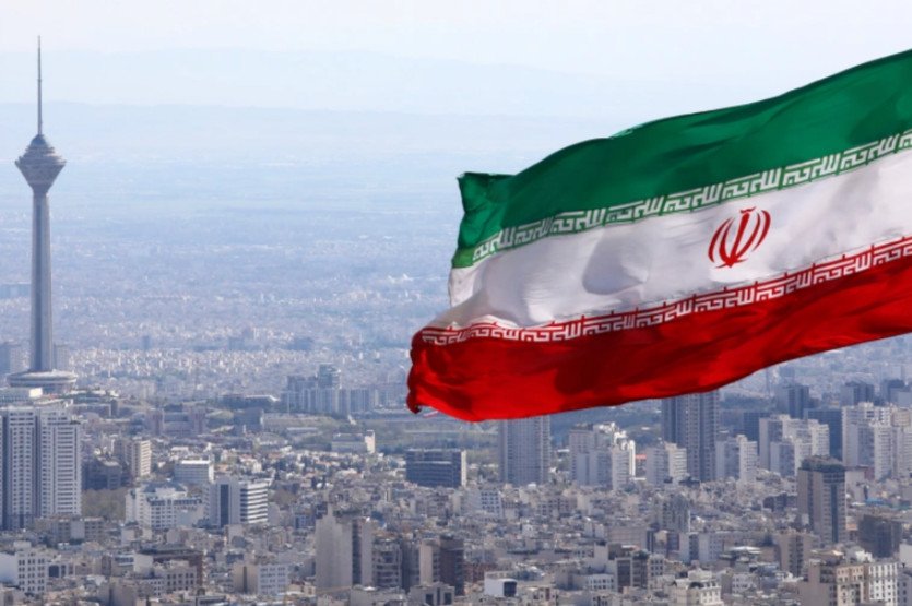 इरानद्वारा राष्ट्रव्यापी वायु सेना अभ्यास शुरु