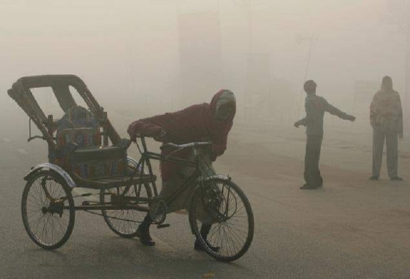 बाक्लो कुहिराका कारण तराई मधेसको जनजीवन प्रभावित