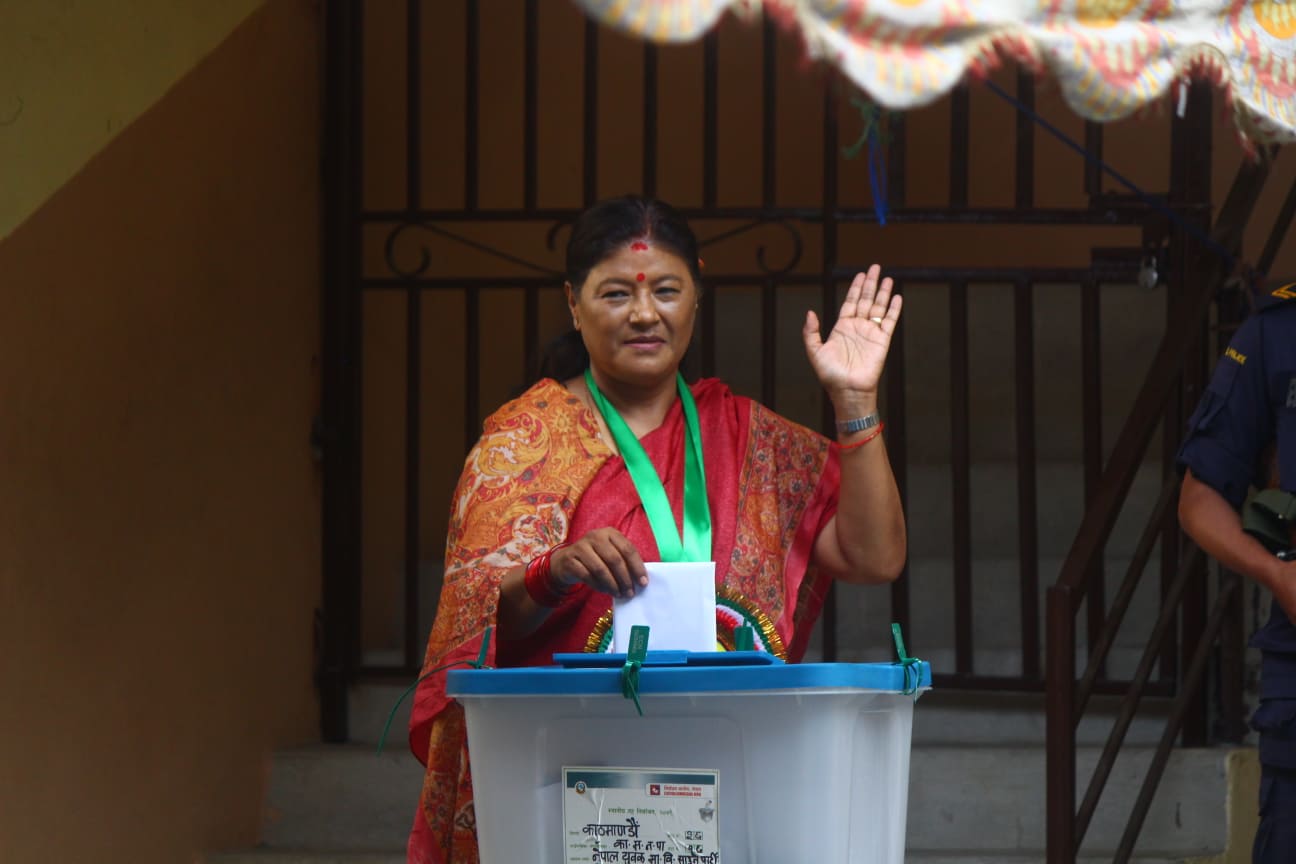 तस्वीरमा काठमाडौं उपत्यकाको मतदान