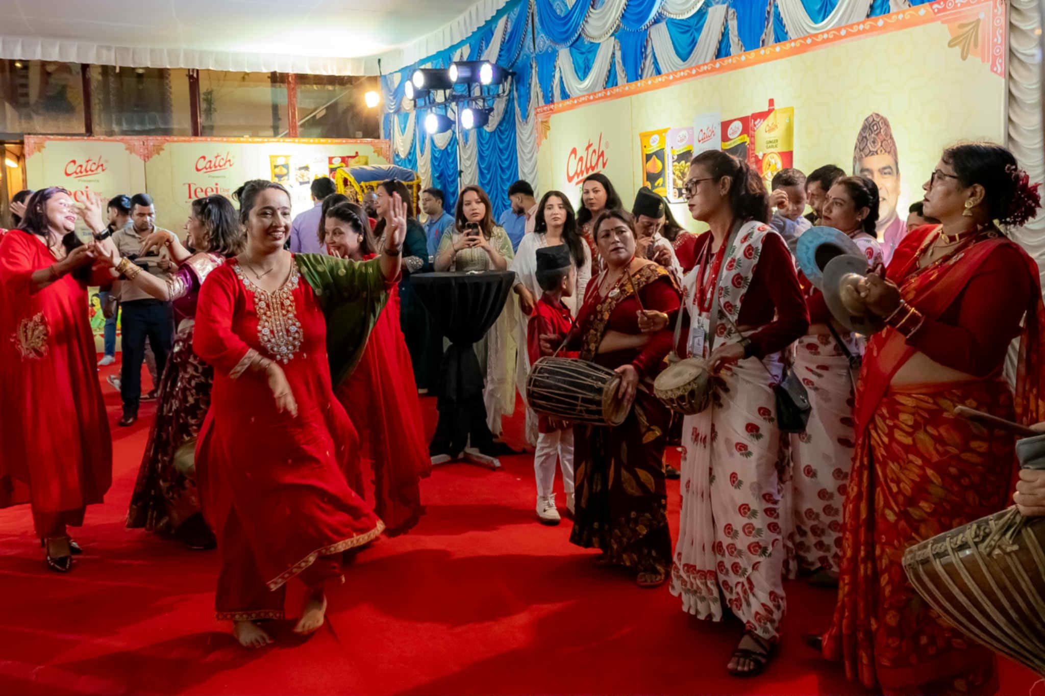 सिर्जना र रेश्मााको गीतमा मिथिला थालीमा तीज विशेष धमाका