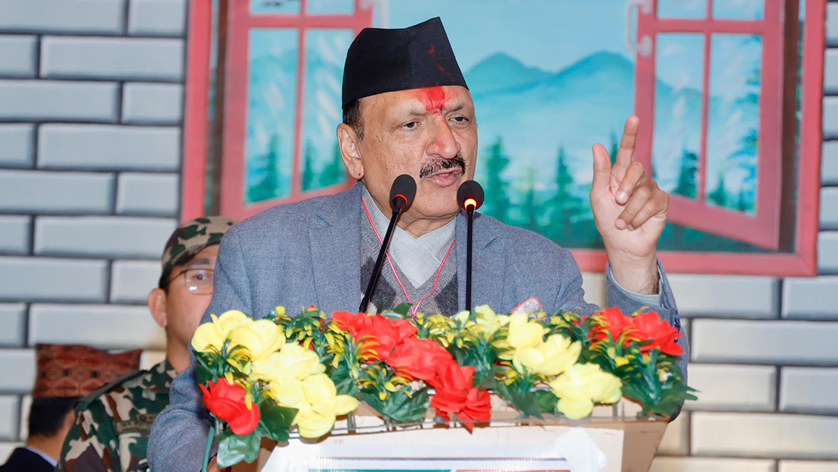 सहकारीको बचत दुरुपयोग गर्ने कानुनको कठघरामा आउँछन् : अर्थमन्त्री महत