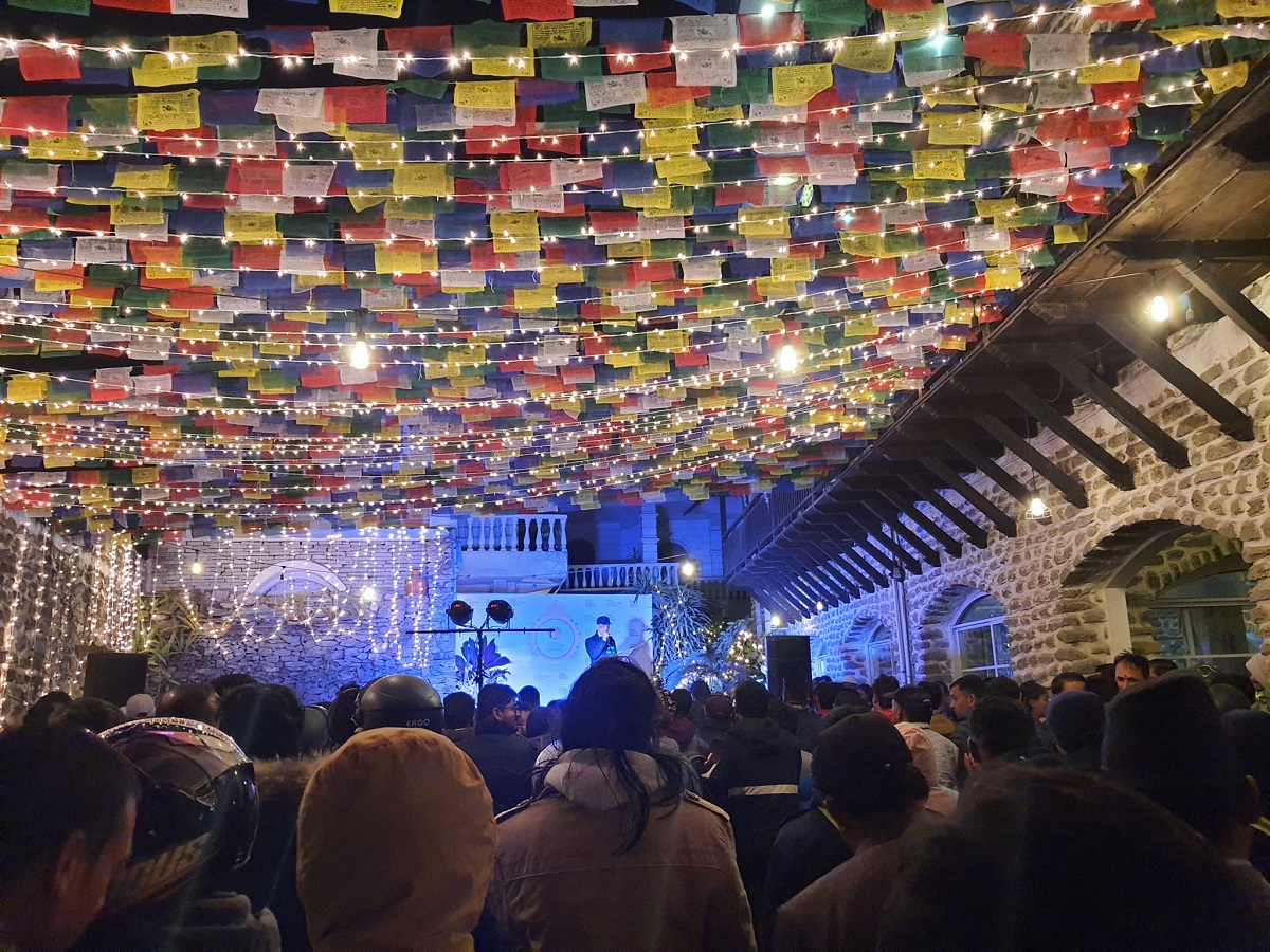 पोखराको फेवा किनार बन्यो काव्यिक र सङ्गीतमय