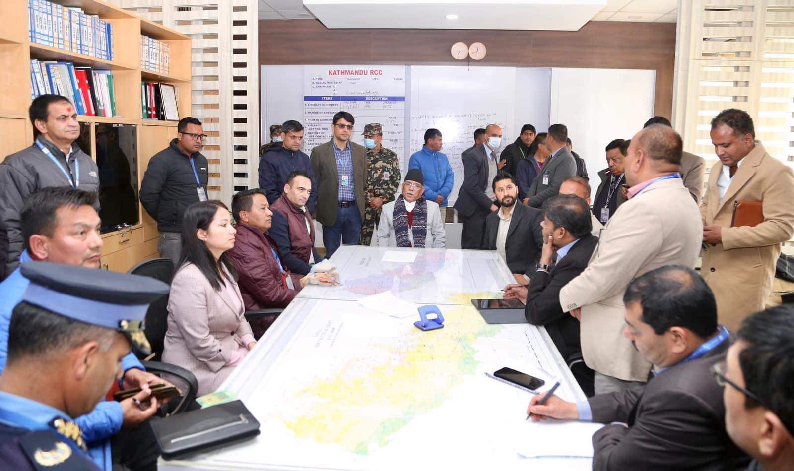 उद्धारको निरीक्षण गर्न विमानस्थलको कन्ट्रोल रुममा प्रधानमन्त्री र गृहमन्त्री