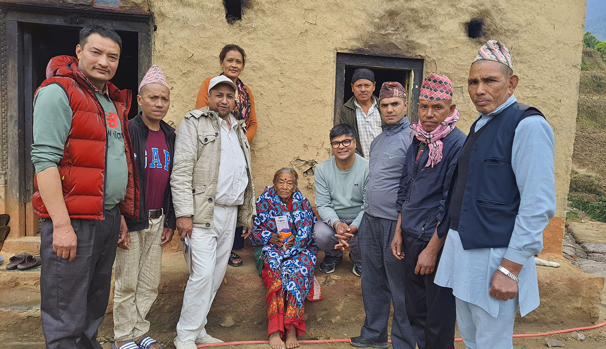 वृद्ध वृद्धाहरूलाई घर घरमै सम्मान