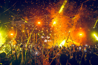 पोखरा रङ्गशालामा नेपथ्यको भब्य कार्यक्रम, विशाल दर्शकसँग खेलकुद र सङ्गीतको अनुपम साँझ