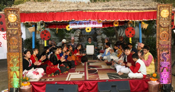 अक्षरा लाेकदाेहाेरी साँझमा लाेक कलाकार सम्मानित 