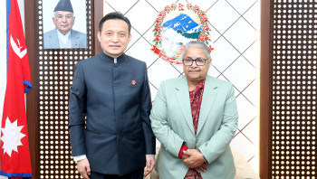 प्रधानमन्त्री कार्की र चिनियाँ राजदूतबीच शिष्टाचार भेट