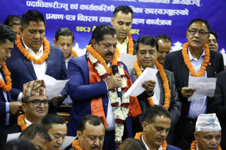 महासंघ अध्यक्ष अन्जन श्रेष्ठले लिए शपथ