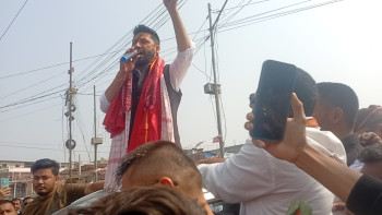 सिरहाको गोलबजारमा रास्वपा सभापति रवि लामिछानेलाई भव्य स्वागत