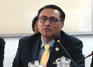 विद्युत् व्यापारमा दोहोरो भ्याट नलाग्ने, ईभीमा मूल्यका आधारमा भन्सार लाग्छ : अर्थमन्त्री वाग्ले