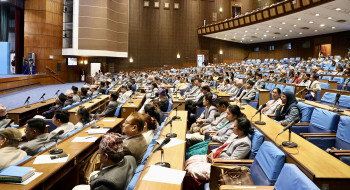 नीति तथा कार्यक्रम प्रतिनिधिसभामा टेबुल