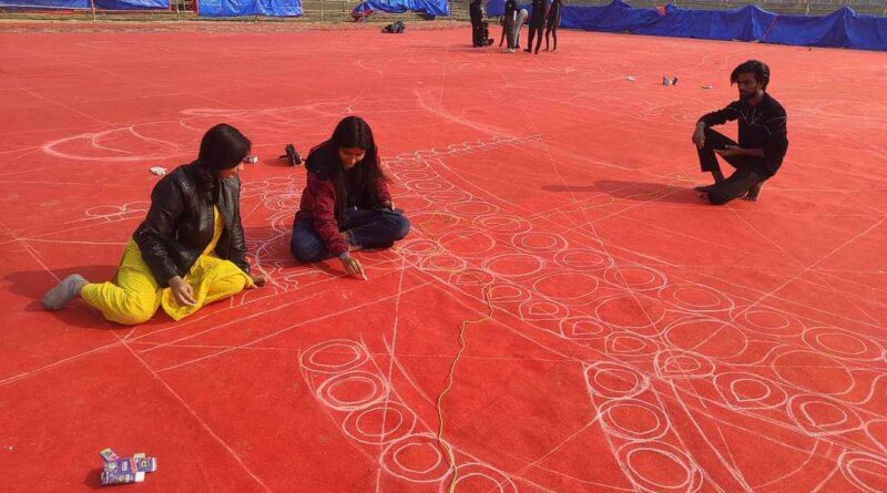 जनकपुरमा अन्नबाट सीताराम स्वयम्बरको आकृति बनाइँदै