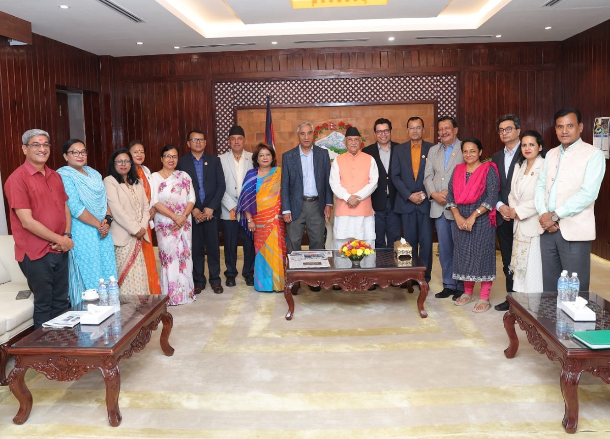प्रधानमन्त्री ओलीसँग सभापति देउवासहित कांग्रेस सांसदको हवाई सुरक्षाबारे छलफल