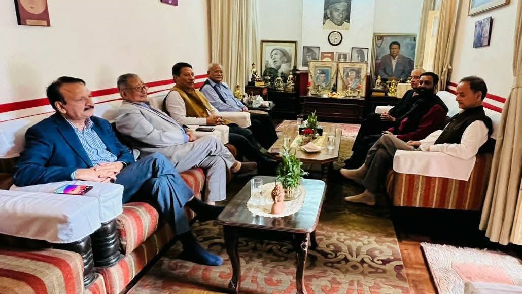 चाक्सीबारीमा भेला भएका कांग्रेस नेताहरूले भने– गठबन्धनको भावना अनुसार सरकारले काम गर्नुपर्छ  