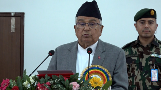 कर्मचारीतन्त्रले नागरिकको मन जित्न सकेमात्र लोकतन्त्र दरिलो हुन्छ : राष्ट्रपति