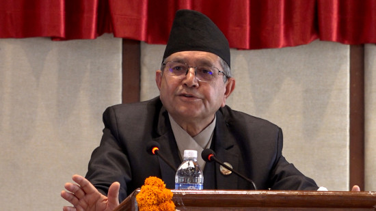 जबरजस्ती पेलेरै सदन चलाउनुपर्ने बाध्यता छ, संख्या पुर्याउनुपर्नेछ : सभामुख घिमिरे