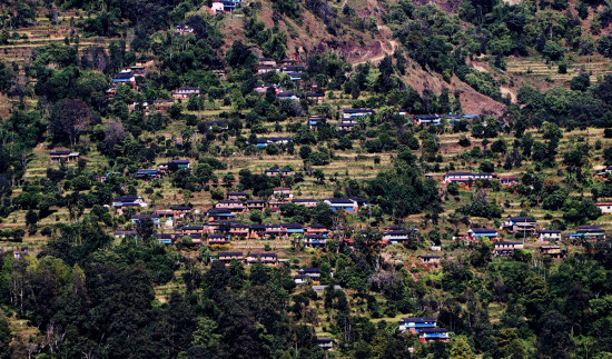 बसाइँसराइले ग्रामीण क्षेत्र सुनसान, बुढापाकालाई गाउँ रित्तिने चिन्ता