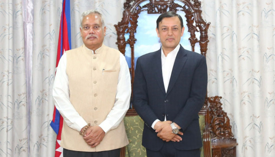 सभामुख अर्यालसँग भारतीय राजदूत श्रीवास्तवबीच भेट