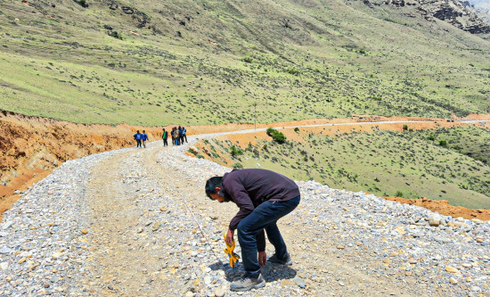 ढोरपाटन–निसेलढोर सडक स्तरोन्नति