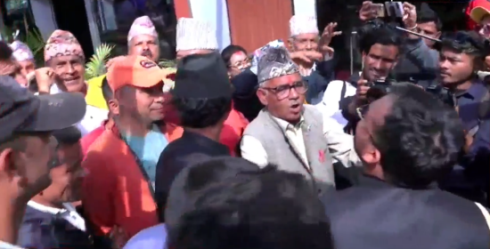 राजावादी भेलामा लिङ्देन नआएपछि होहल्ला, बैठक स्थगित 