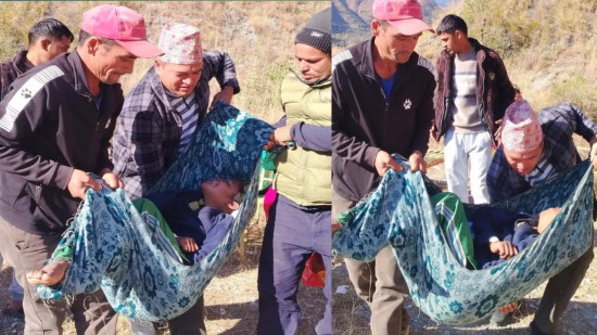 बाजुरामा भीरबाट लगेर बालिका गम्भीर घाइते