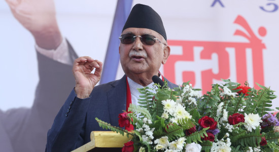 पूर्वराजाको कुण्डली मात्रै हेरेर हुँदैन, जनताको कुण्डली हेर्नुपर्छ : ओली