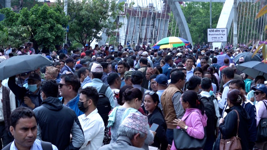 शिक्षकहरुको आन्दोलन जारी, विद्यार्थी भर्ना अभियान प्रभावित