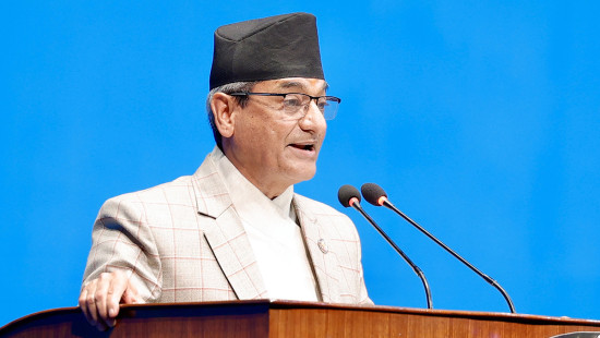 आफूविरुद्ध षडयन्त्र गरेर राजनीतिक जीवन सिध्याउन खोजिएको छ : गृहमन्त्री 