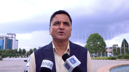 सामान्य प्रशासनमन्त्री गुप्ताको बिषयमा प्रधानमन्त्रीले छानबिन गर्नुपर्छ : सांसद भट्टराई