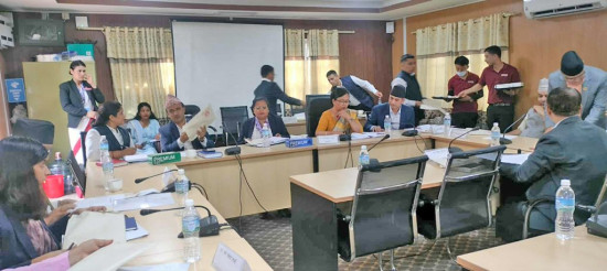 सर्वोच्चमा प्रस्तावित न्यायाधीश र परिषद् सदस्यविरुद्ध सात वटा उजुरी