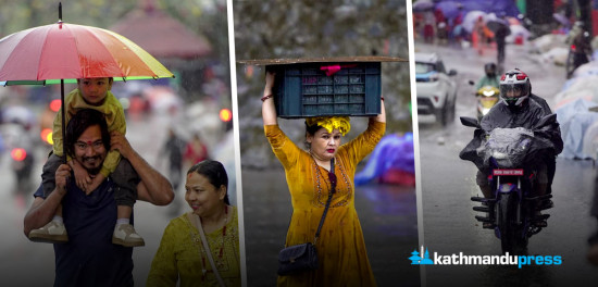 वर्षाको काठमाडौंको जनजीवन प्रभावित [फाेटाे फिचर]