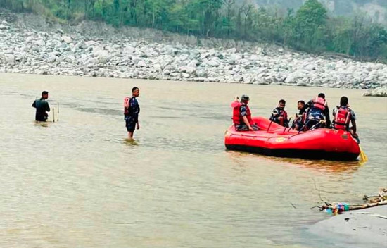 बेपत्ता सुरक्षाकर्मीको खोजीमा एसएसपीको टोली परिचालन, एक जनाको शव भेटियो 