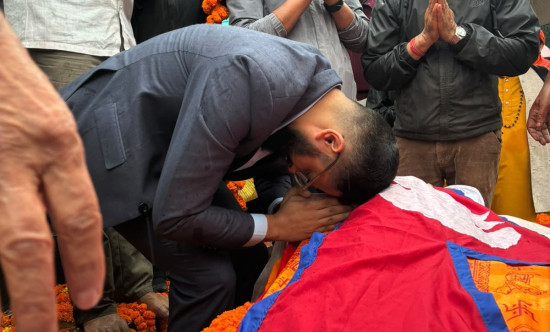 प्राडा शर्माको राजकीय सम्मानका साथ अन्त्येष्टि, मन्त्री पोखरेलले ओढाए राष्ट्रिय झण्डा