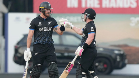 सेइफर्ट र एलनकाे कीर्तिमानी साझेदारी, न्युनिल्यान्ड १० विकेटले विजयी