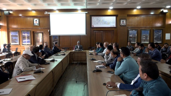 २४ घन्टाभित्र हवाई भाडादर बुझाउन एयरलाइन्सलाई पर्यटनमन्त्रीको निर्देशन