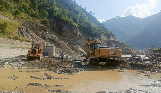वर्षा र पहिरोका कारण देशका विभिन्न राजमार्ग तथा सडकखण्ड प्रभावित