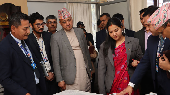 अनुगमनपछि कर्मचारीलाई मन्त्री रावलको निर्देशन- मन्त्रीलाई होइन सेवाग्राहीलाई खुसी पार्नुहोस्