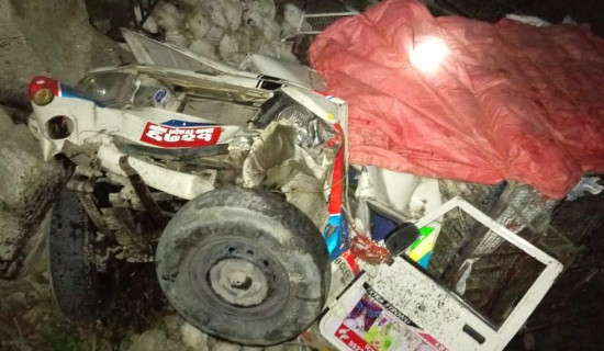 मकवानपुरको सिमखोला पुल नजिक बोलेरो पिकअप दुर्घटना, एक जनाको मृत्यु