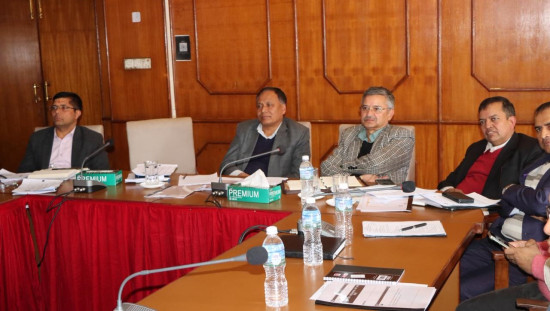 ठेक्का तोडिएका सडक–पुल योजना छिटो अघि बढाउन मन्त्री घिसिङको निर्देशन, नयाँ टेण्डर तत्काल सुरु