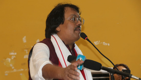 सरकार पूर्ण असफल भइसक्यो : डा. सिके राउत