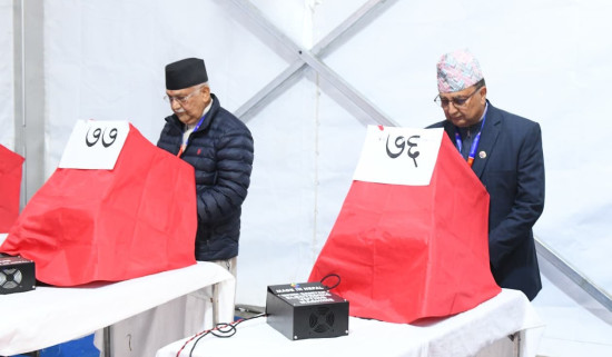 एमाले महाधिवेशन : उत्साहपूर्ण मतदान हुँदै