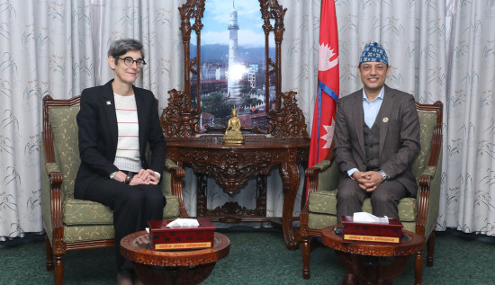 सभामुख अर्याल र स्विस राजदूतबीच शिष्टाचार भेटवार्ता