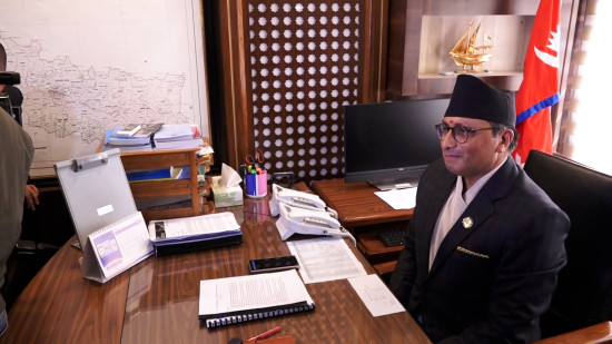 अर्थमन्त्री वाग्लेको एकसाता : राजस्व वृद्धि र निजी क्षेत्रको मनोबल बढाउन केन्द्रित, मूल्यवृद्धिमा मौन