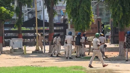 प्रश्नपत्र चुहावट प्रकरण : पटमा प्रदर्शनकारी विद्यार्थीमाथि प्रहरी हस्तक्षेप