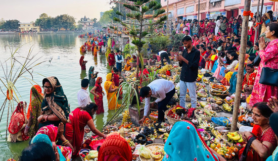 सिरहाको गोलबजारमा धुमधामका साथ चैती छठ पूजा सम्पन्न [तस्बिरहरू]